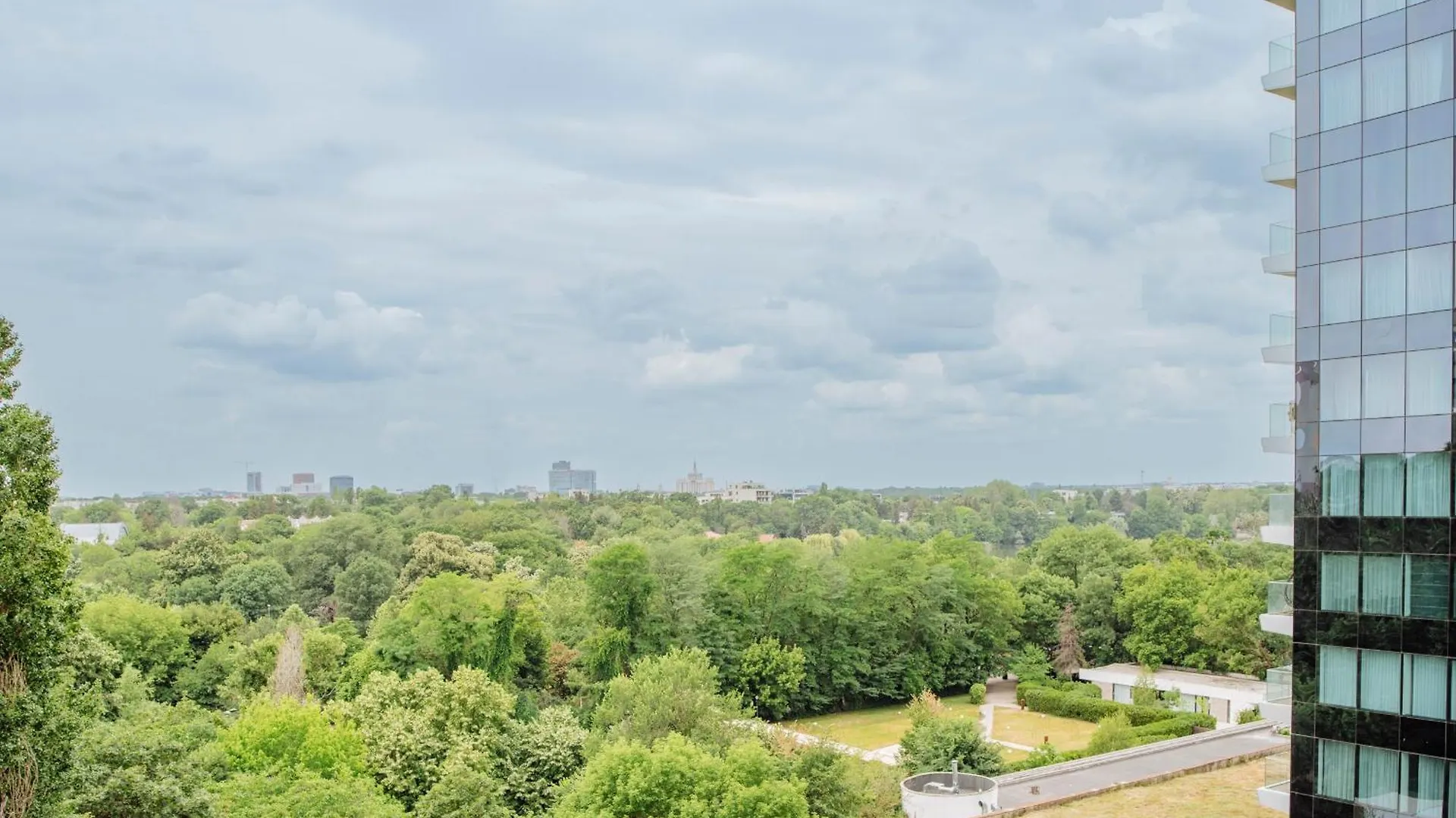 One Floreasca Luxurious Apartment - Panormaic City & Park Views Bukarest Románia