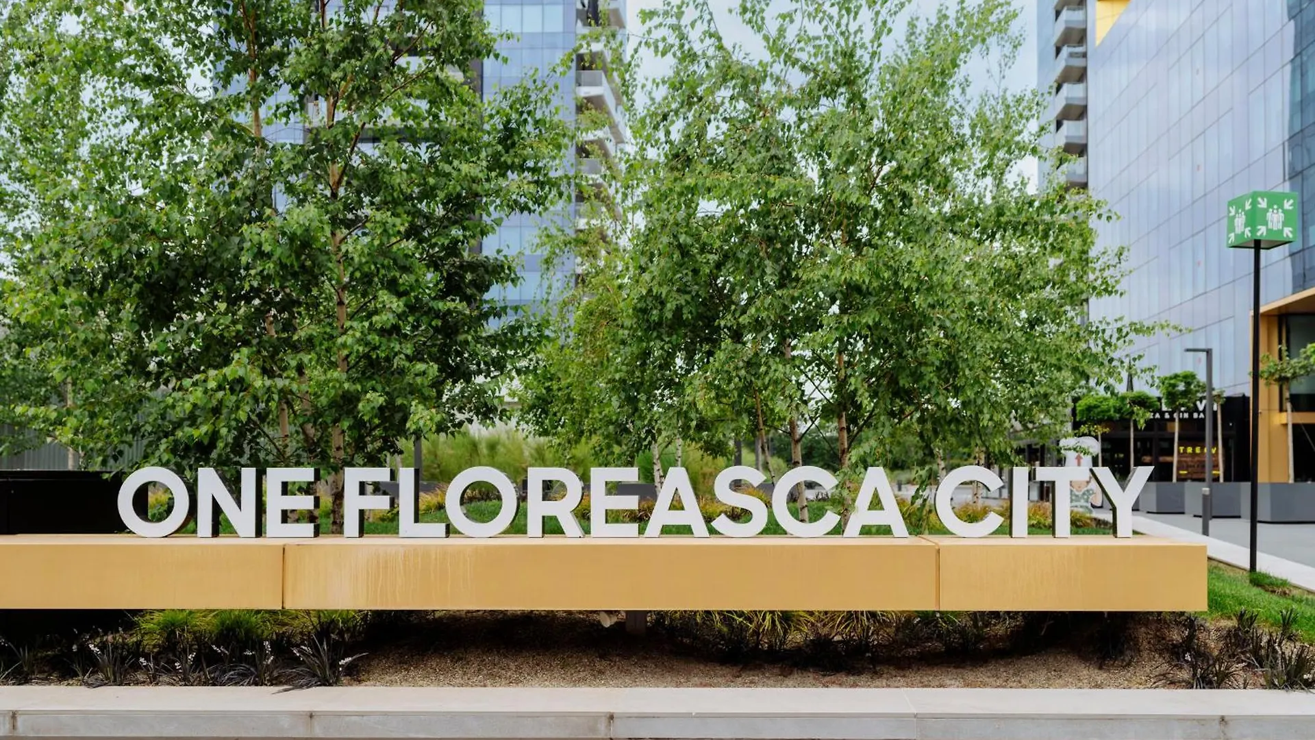 One Floreasca Luxurious Apartment - Panormaic City & Park Views Bukarest