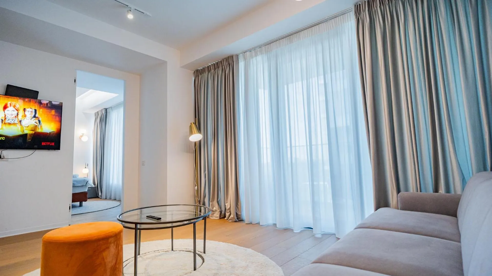 One Floreasca Luxurious Apartment - Panormaic City & Park Views Bukarest