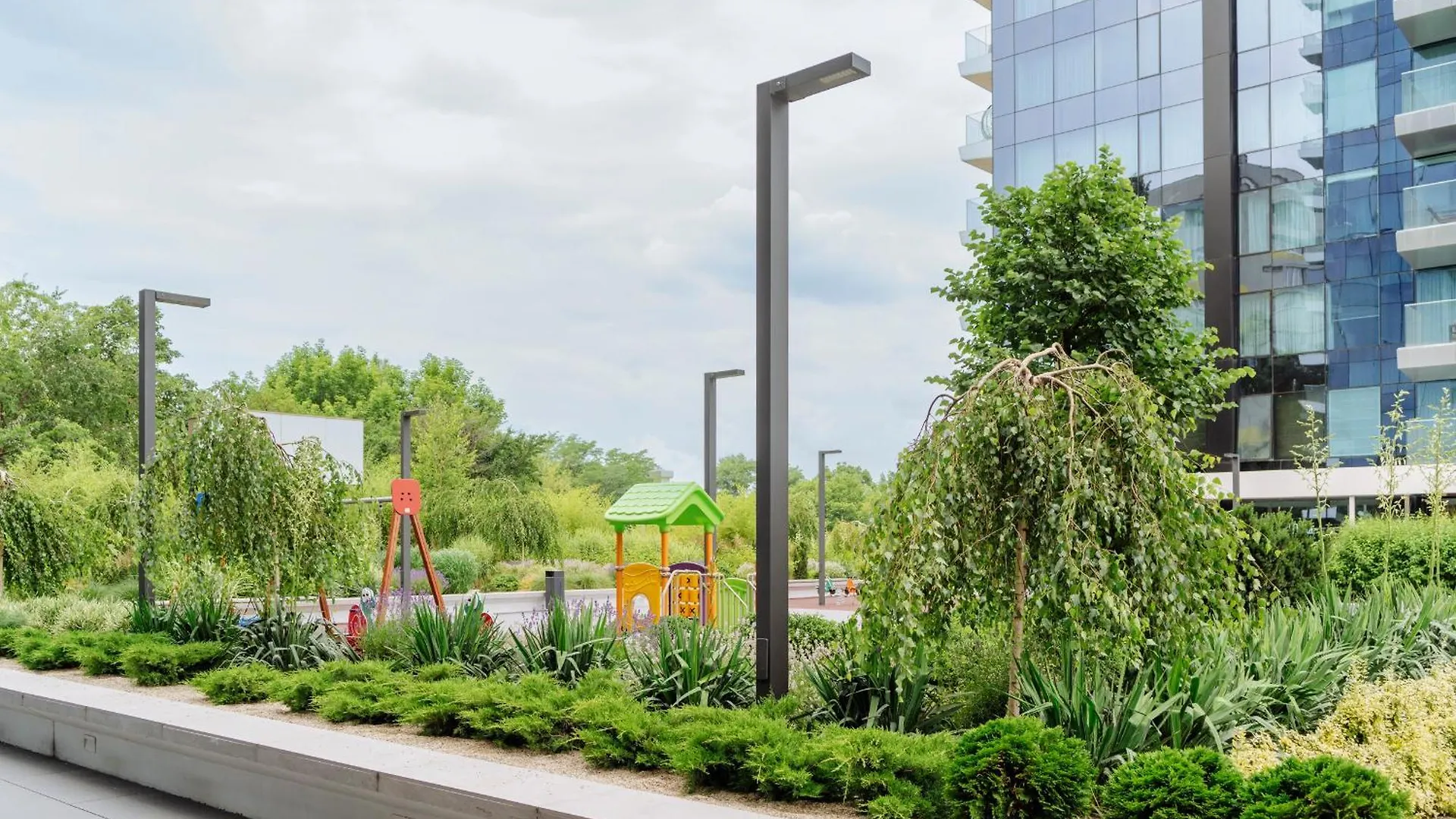 One Floreasca Luxurious Apartment - Panormaic City & Park Views Bucharest 0*,  Romania