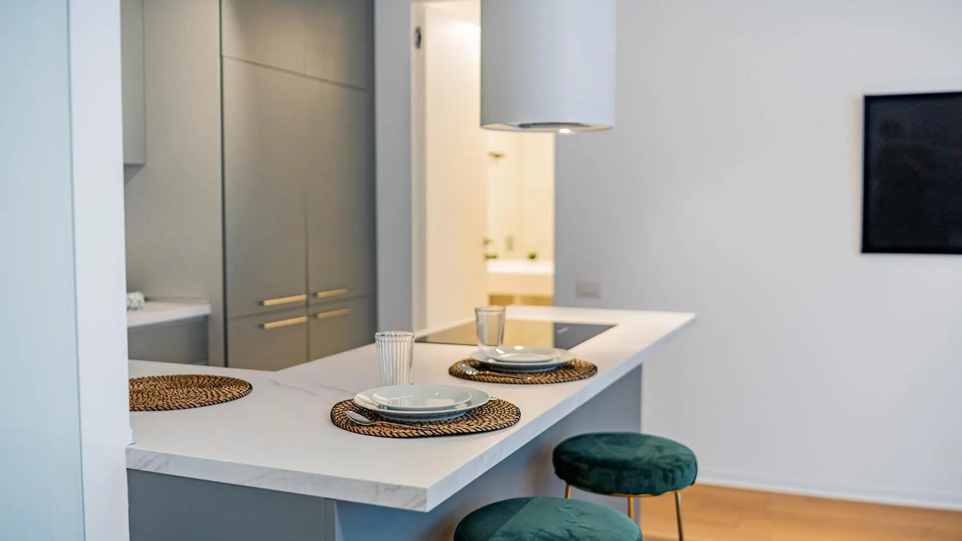 One Floreasca Luxurious Apartment - Panormaic City & Park Views Bucharest