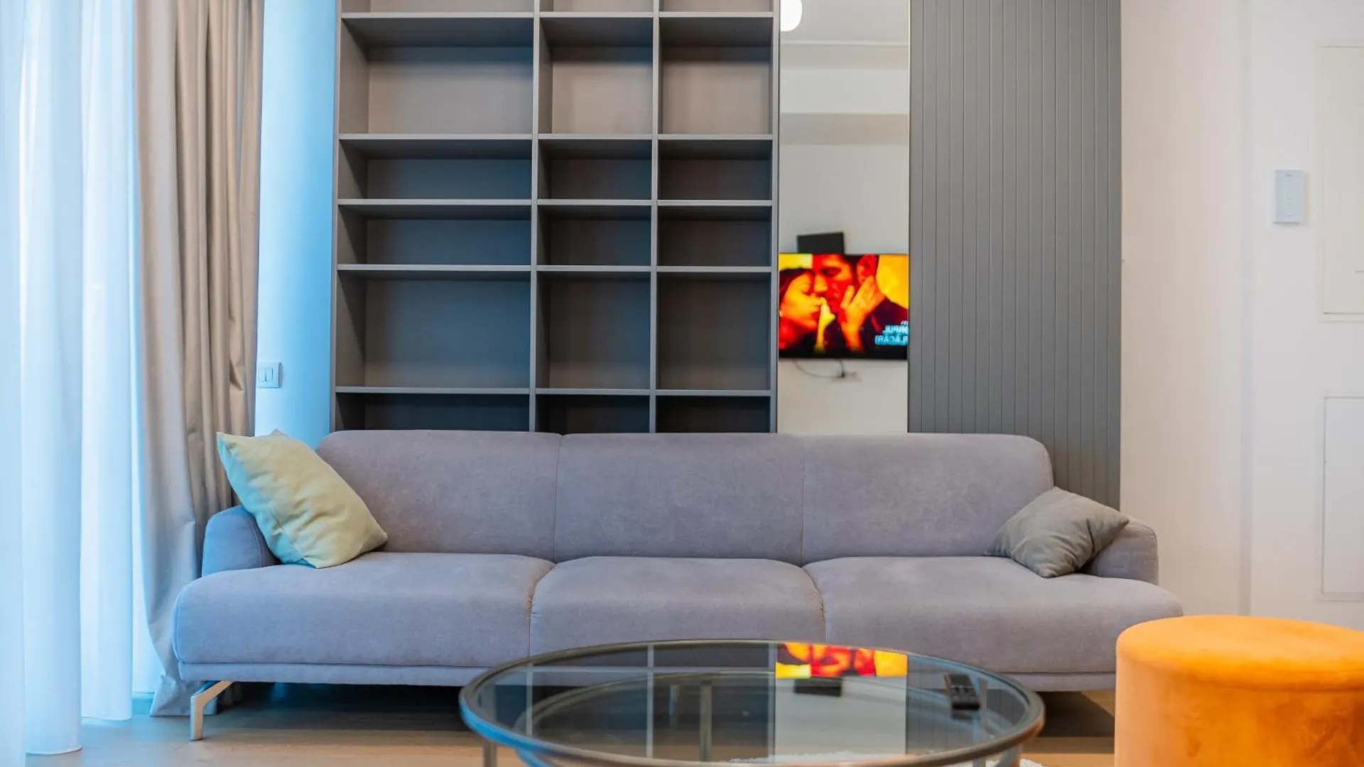 One Floreasca Luxurious Apartment - Panormaic City & Park Views Bucharest